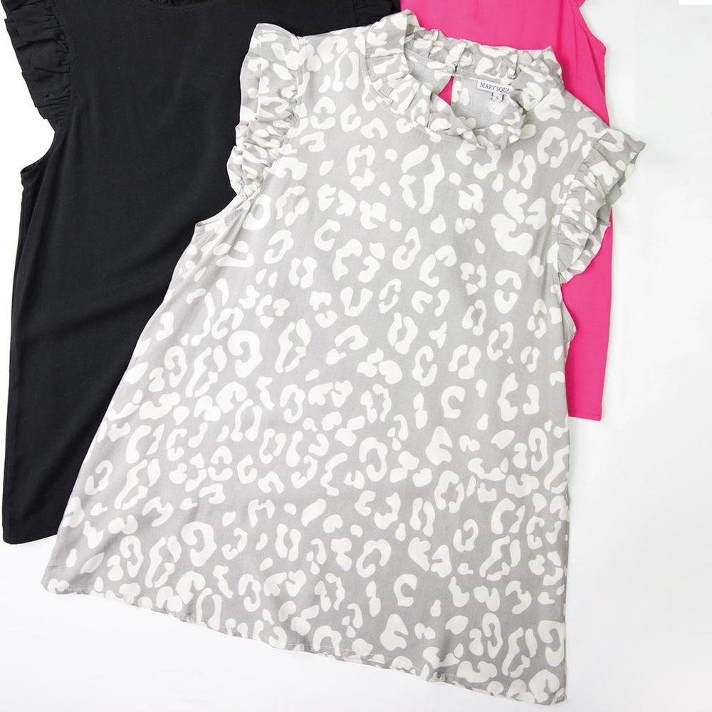 NWT Mary Square Michelle Top Size M